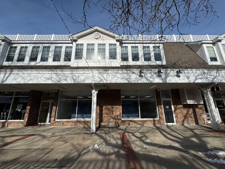 3-51 Long Wharf Mall, Newport, RI à louer - Photo du bâtiment - Image 3 de 4
