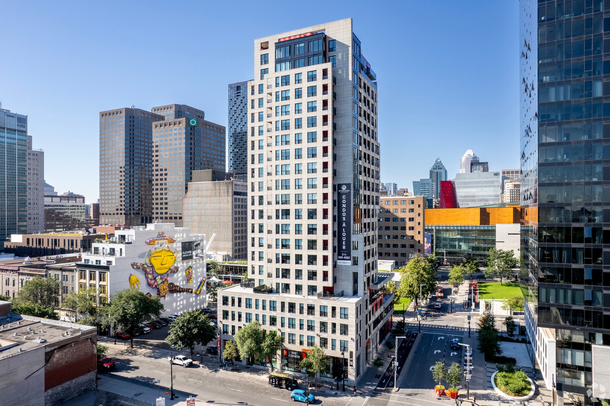 20 Boul de Maisonneuve O, Montréal, QC for lease Primary Photo- Image 1 of 13