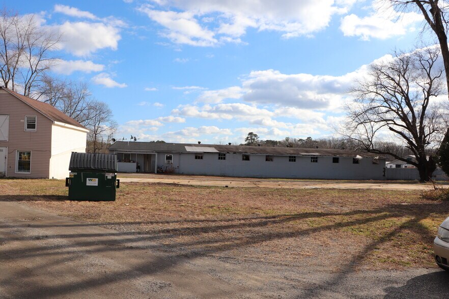 919 Lakewood Farmingdale Rd, Howell, NJ à louer - Photo du bâtiment - Image 3 de 23