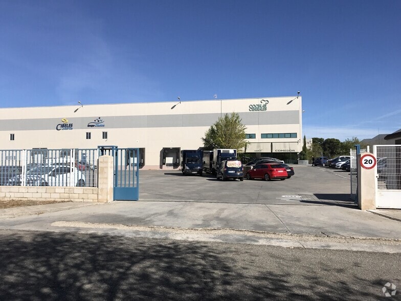 Industrial in Alcalá de Henares, Madrid for sale - Building Photo - Image 2 of 2
