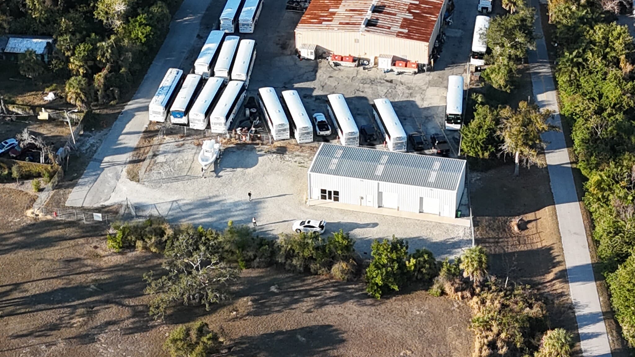 608 Central Ave, Nokomis, FL for lease Primary Photo- Image 1 of 7