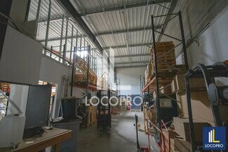 Plus de détails pour Local d'activités à louer