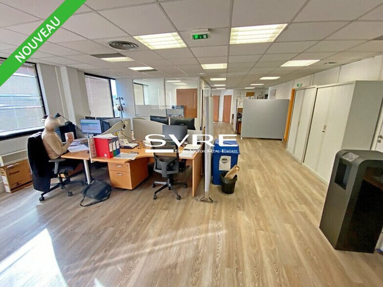 511 Route De La Seds, Vitrolles for lease - Interior Photo - Image 2 of 6