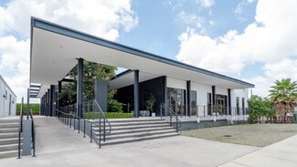 Plus de détails pour 6380 NE 4th Ave, Miami, FL - Bureau à louer