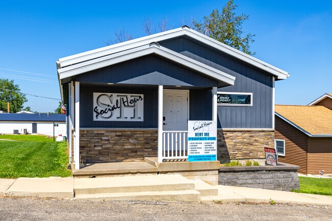 Plus de détails pour 124 S 4th Ave, Dedham, IA - Commerce de détail à vendre