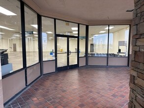 2483-2485 Notre Dame Blvd, Chico, CA for lease Building Photo- Image 2 of 6