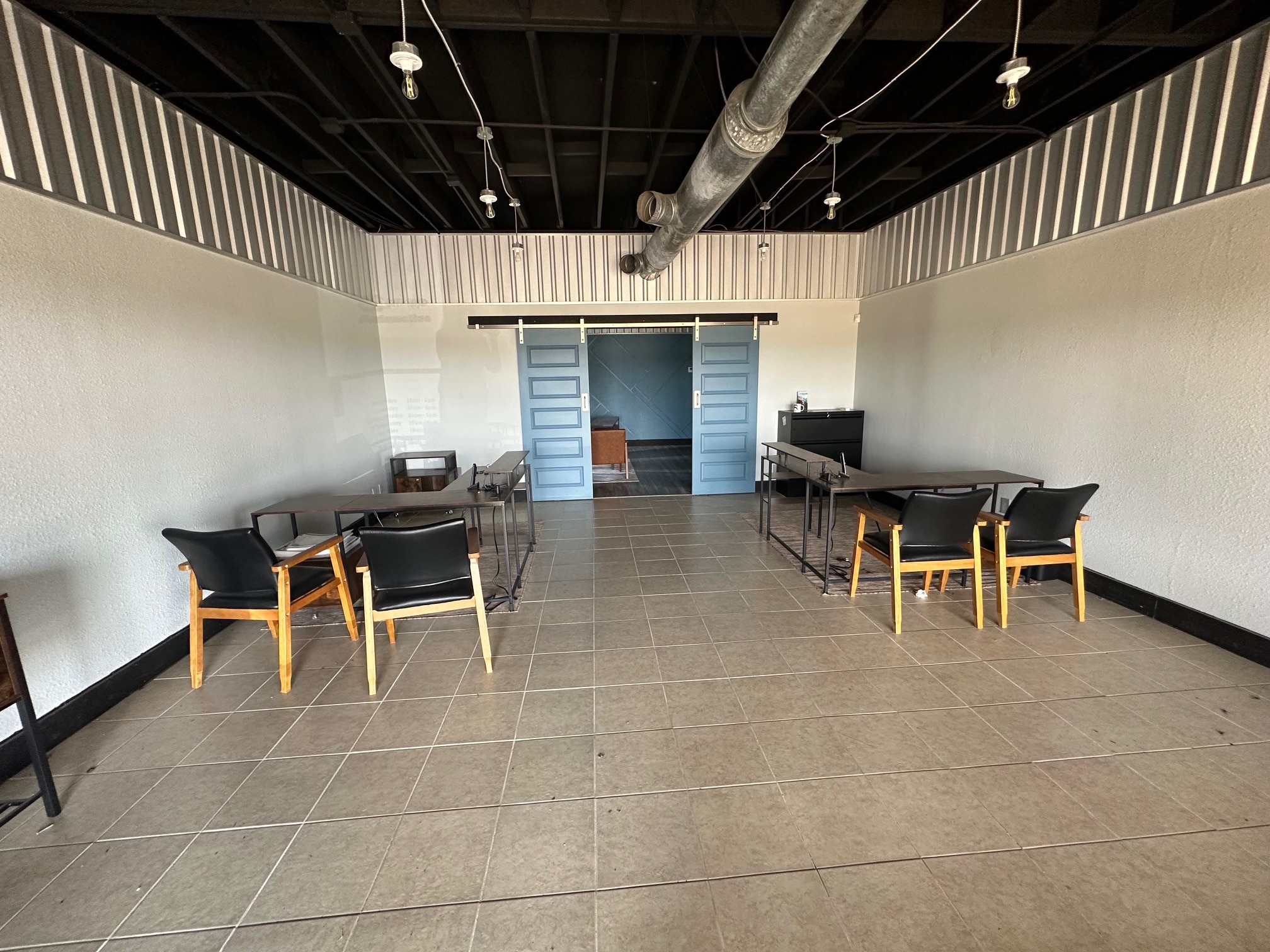 3111 S Travis St, Sherman, TX for lease Interior Photo- Image 1 of 6