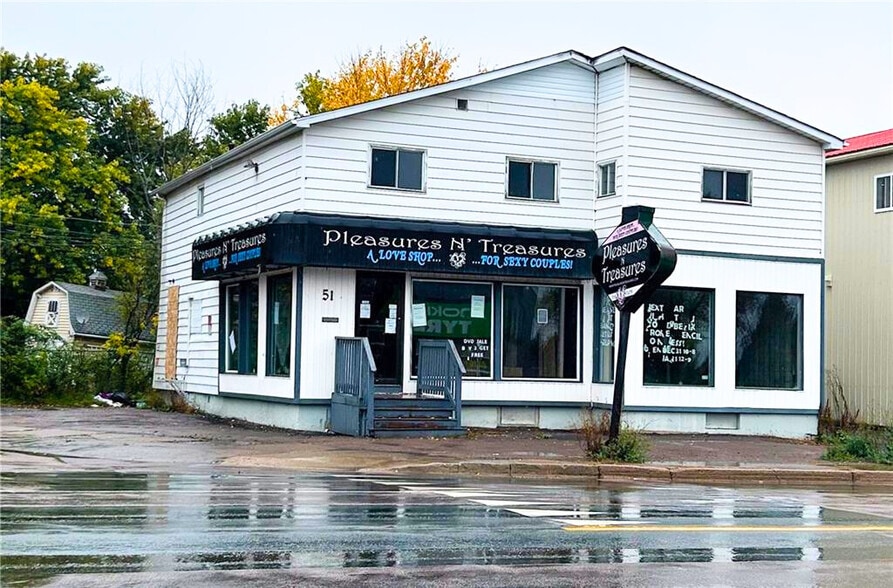651 Mountain Rd, Moncton, NB à vendre - Photo principale - Image 2 de 2