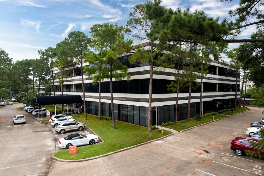 7026 Old Katy Rd, Houston, TX à louer - Photo du bâtiment - Image 2 de 12