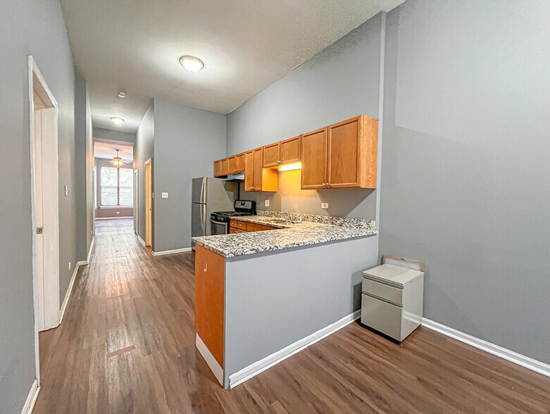 5617 S Michigan Ave, Chicago, IL à vendre - Photo du bâtiment - Image 3 de 7