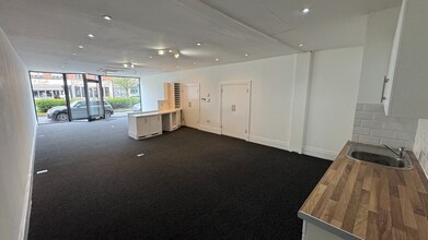 265 High Rd, Loughton for lease Interior Photo- Image 2 of 7