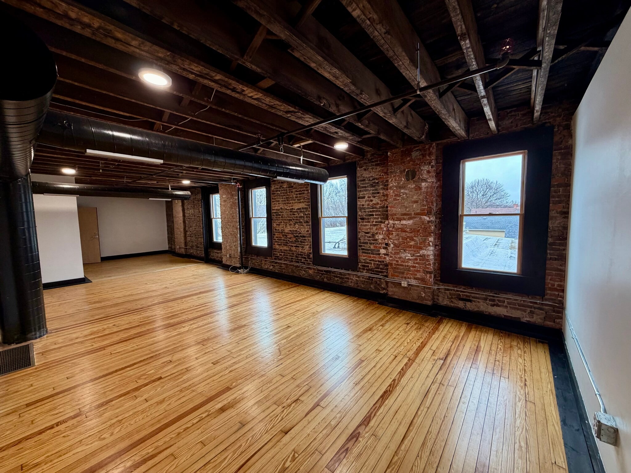 121 Park Ave, Rochester, NY for lease Interior Photo- Image 1 of 4