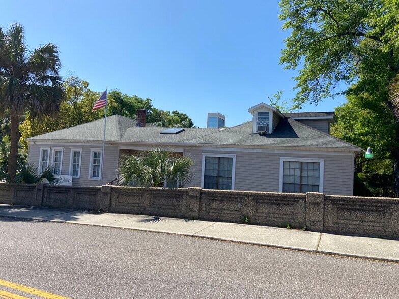 541 E Monroe St, Jacksonville, FL à louer - Photo du bâtiment - Image 2 de 5