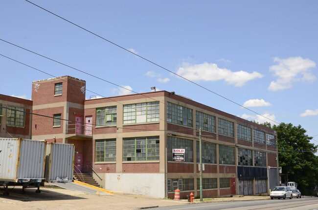 Plus de détails pour 5213 Grays Ave, Philadelphia, PA - Industriel à louer