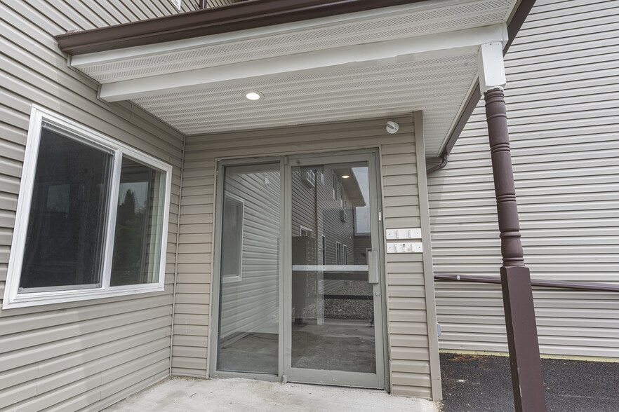 1111 Weir Lake Rd, Brodheadsville, PA for lease - Building Photo - Image 2 of 37