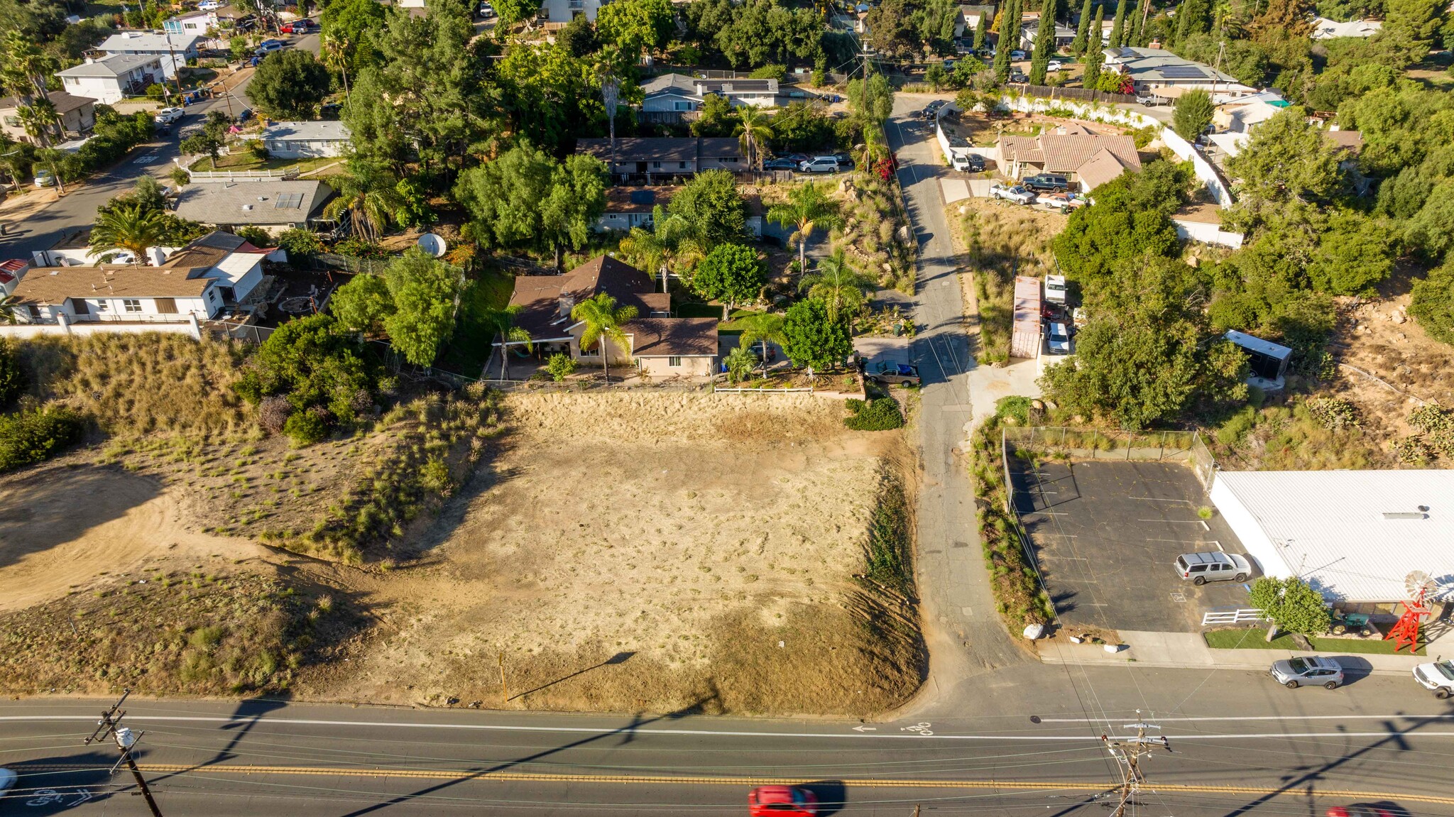 632 E Mission Rd, Fallbrook, CA à vendre Photo du b timent- Image 1 de 21