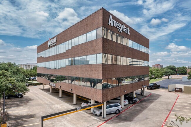Plus de détails pour 1901 N Central Expy, Richardson, TX - Bureau à louer