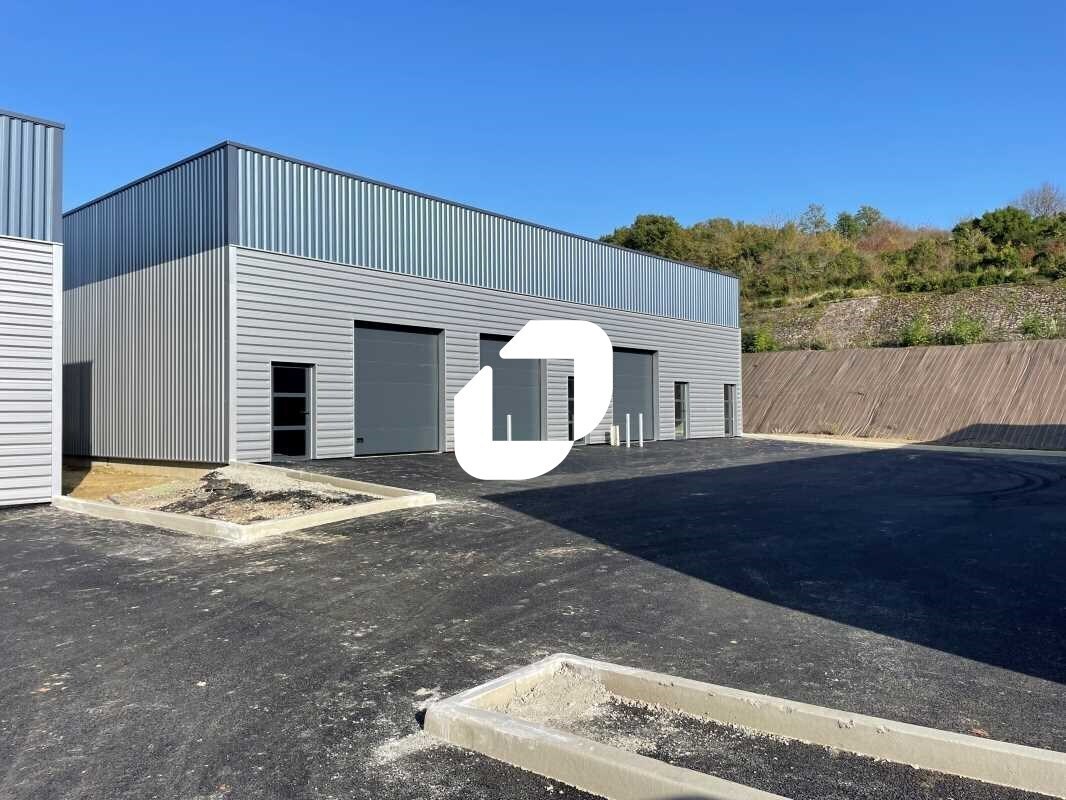 Flex in Bassens for sale Building Photo- Image 1 of 12