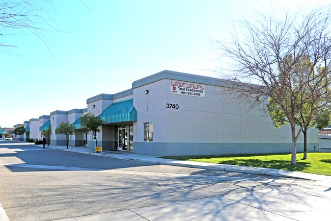 More details for 3740 N Sillect Ave, Bakersfield, CA - Flex, Industrial for Lease