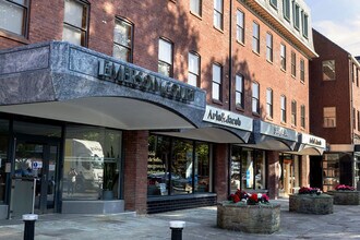 Alderley Rd, Wilmslow à louer Photo du bâtiment- Image 2 de 7