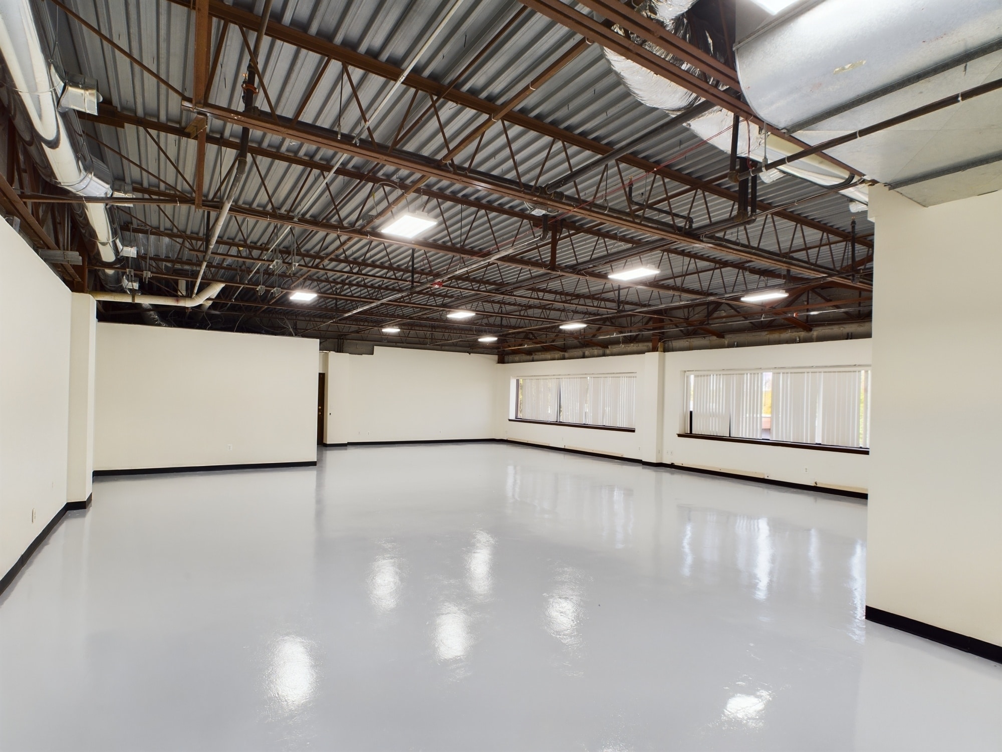 22 Riverview Dr, Wayne, NJ à louer Photo intérieure- Image 1 de 3