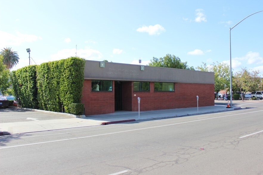 1360 L St, Fresno, CA à louer - Photo du bâtiment - Image 1 de 2
