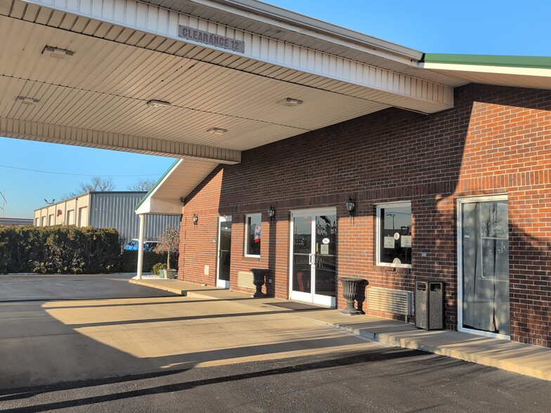 2009 W Reelfoot Ave, Union City, TN for sale - Building Photo - Image 3 of 6