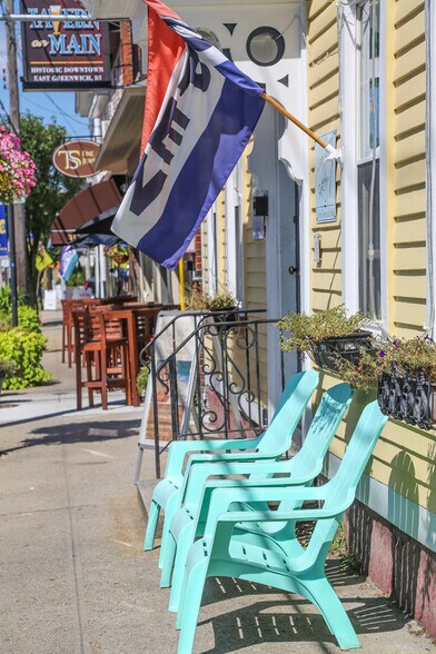 58 Main St, East Greenwich, RI à louer - Photo du bâtiment - Image 2 de 10