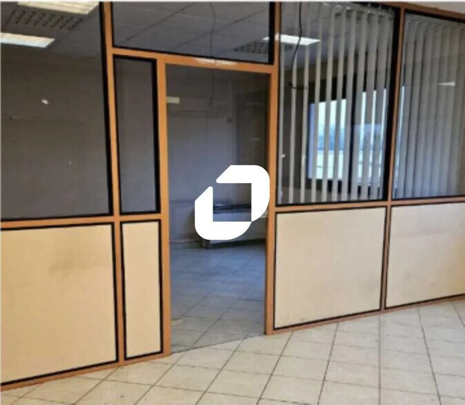 33 Allée Du Clos Des Charmes, Collégien à louer - Photo du bâtiment - Image 3 de 25