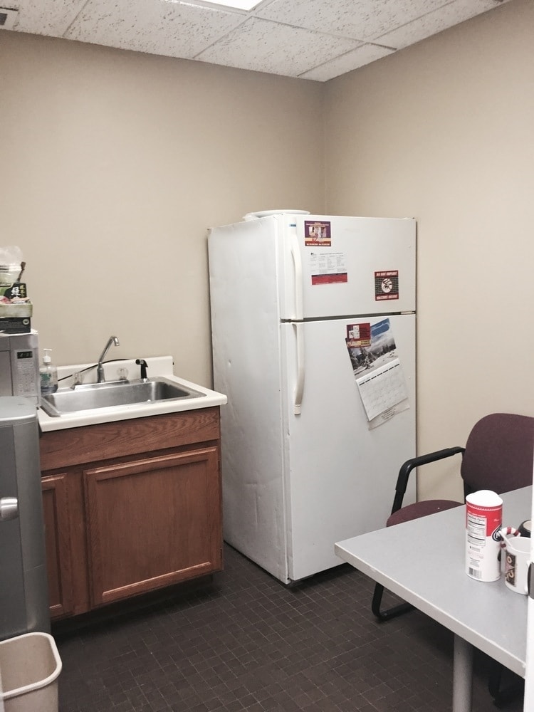 2551 W Peterson Ave, Chicago, IL à vendre Photo intérieure- Image 1 de 11