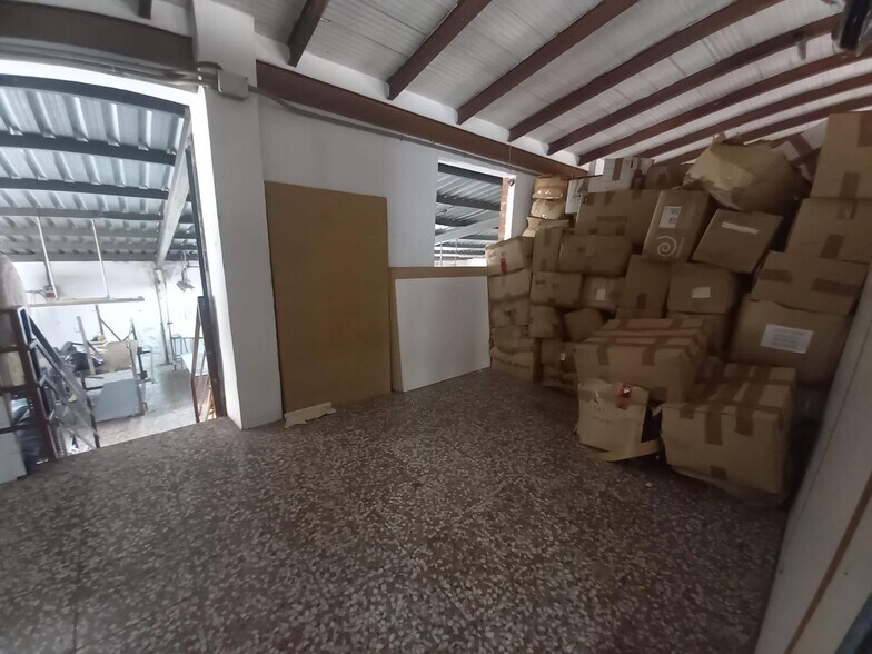 Industrial in Alicante for lease - Interior Photo - Image 2 of 15