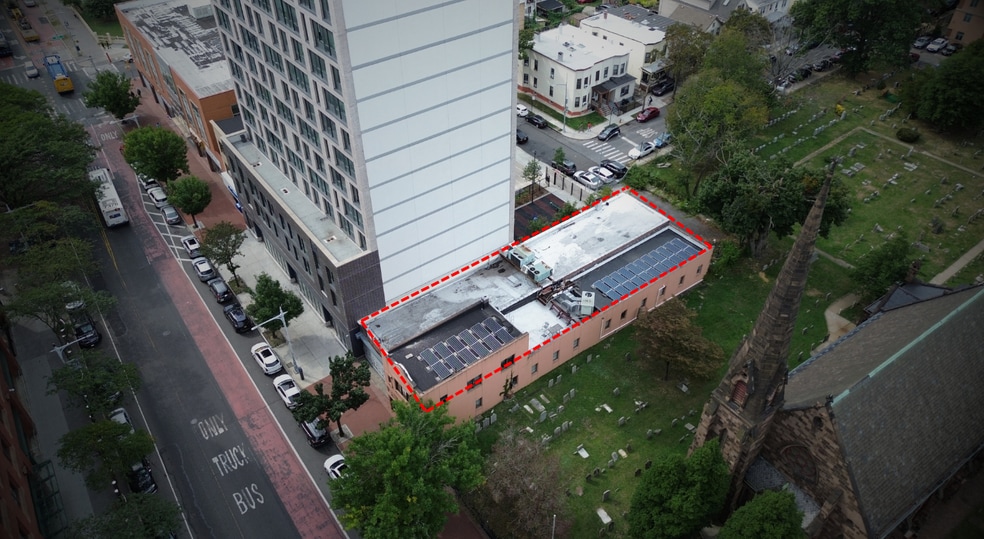 155-01 & 155-03 Jamaica Ave Portfolio portefeuille de 2 propriétés à vendre sur LoopNet.ca - Photo du bâtiment - Image 3 de 4