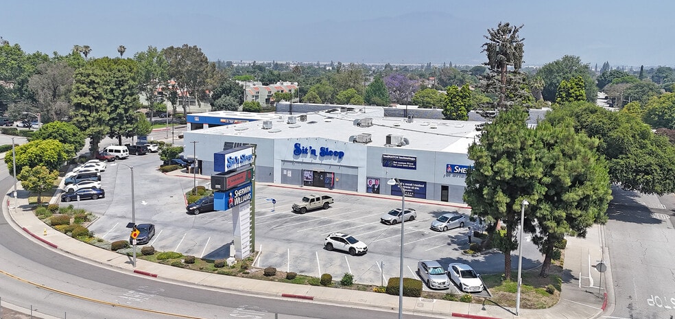 1705 W Garvey Ave N, West Covina, CA for lease - Building Photo - Image 2 of 9