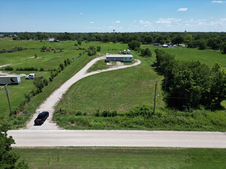 301 N Maple St, Cherryvale, KS à louer - Photo du bâtiment - Image 3 de 3