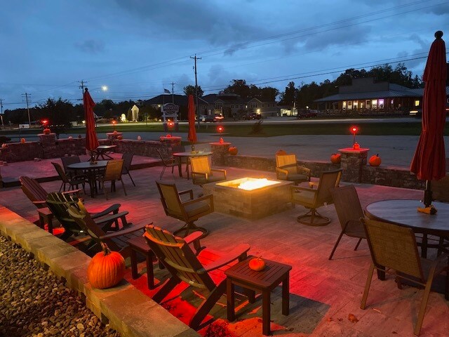 5781 State Highway 42, Sturgeon Bay, WI à vendre - Photo du bâtiment - Image 2 de 48