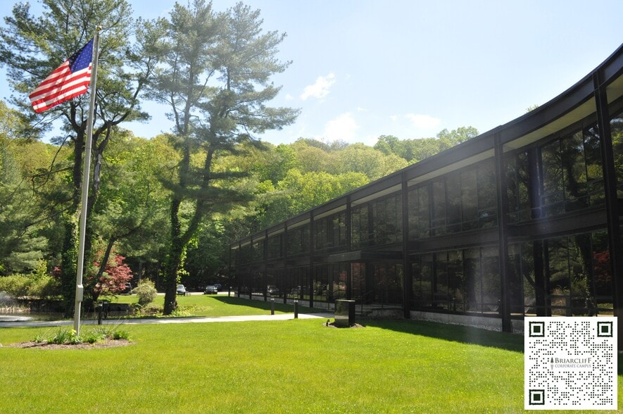 555 Pleasantville Rd, Briarcliff Manor Village, NY à louer - Photo du bâtiment - Image 2 de 7