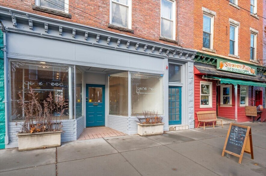 74 S Broadway, Nyack, NY à louer - Photo du bâtiment - Image 2 de 21