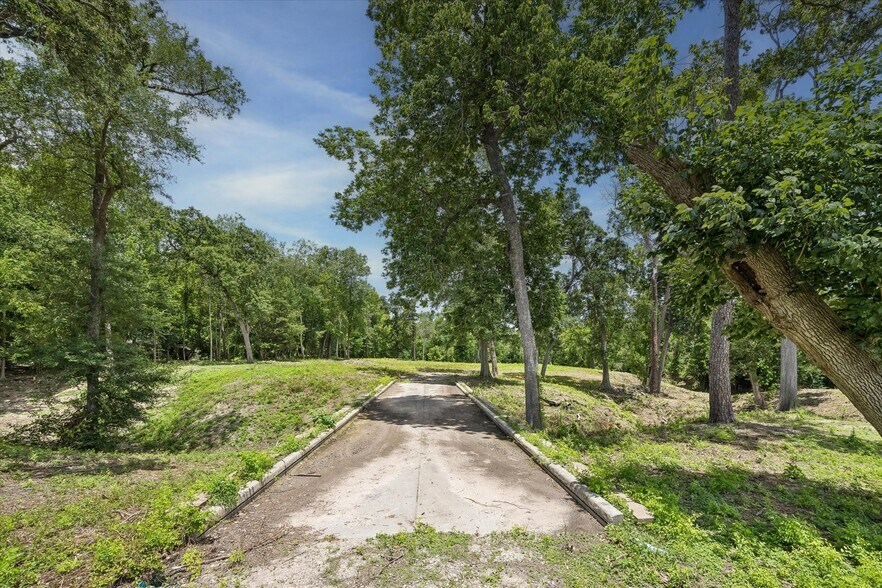 0 Deerwood, Houston, TX à vendre - Photo du bâtiment - Image 2 de 20