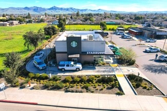 Plus de détails pour 111 San Felipe Rd, Hollister, CA - Commerce de détail à vendre