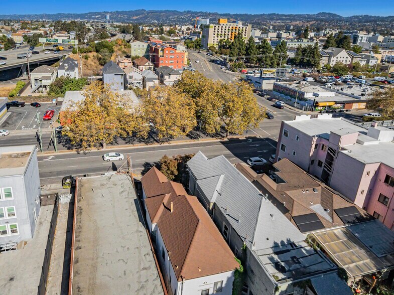 635 W Grand Ave, Oakland, CA à vendre - Photo du bâtiment - Image 3 de 18