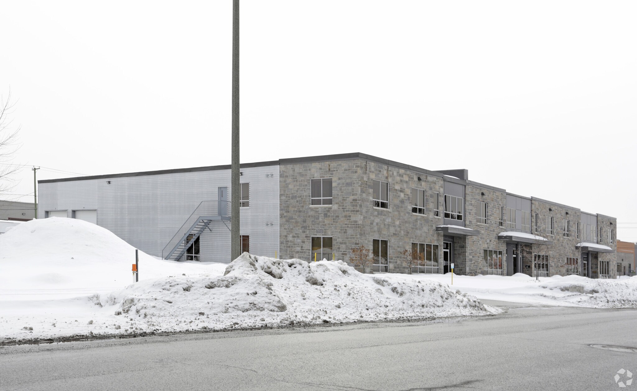 1100-1116 Rue Armand-Bombardier, Terrebonne, QC à vendre Photo principale- Image 1 de 1