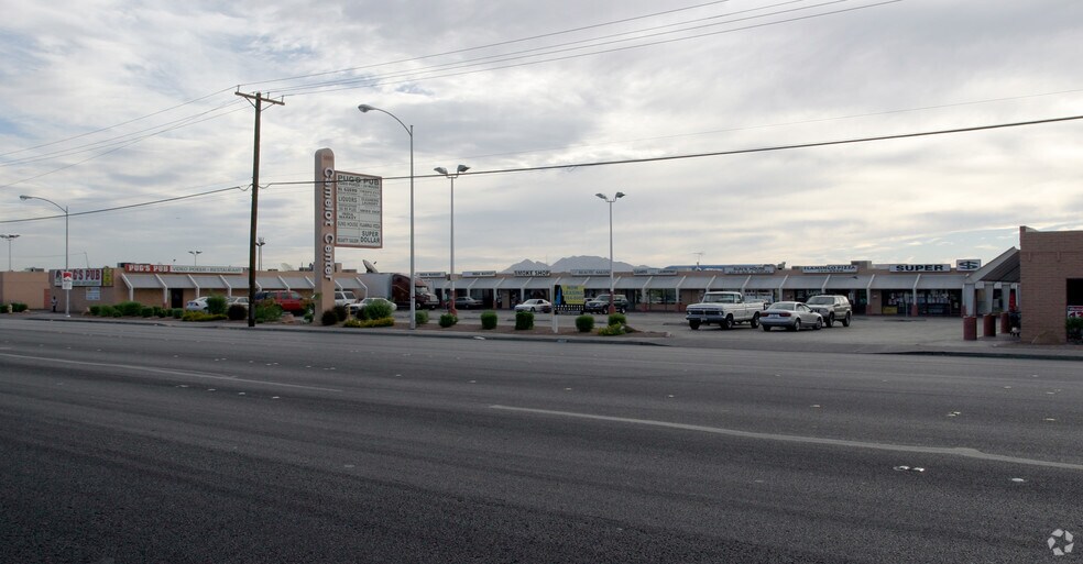 4972 S Maryland Pky, Las Vegas, NV à louer - Photo du bâtiment - Image 1 de 3