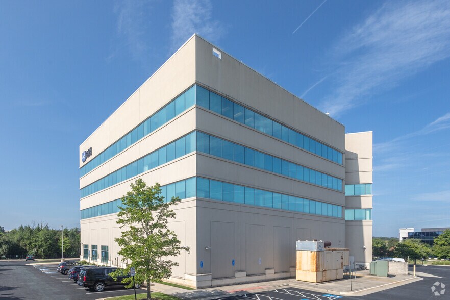 14566 Lee Rd, Chantilly, VA for lease - Building Photo - Image 2 of 4