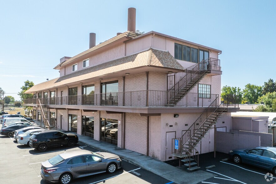 3769 Peralta Blvd, Fremont, CA à louer - Photo du bâtiment - Image 2 de 3