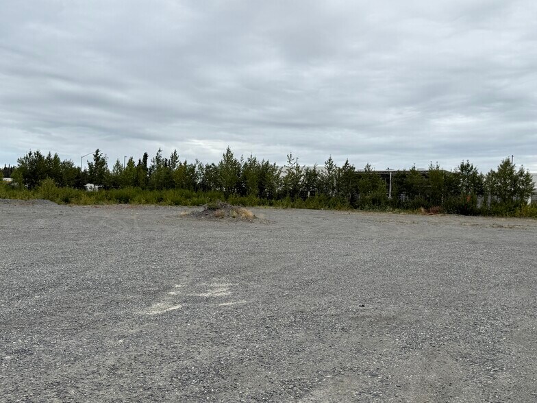 260 Airport Way, Kenai, AK à vendre - Photo du bâtiment - Image 3 de 6