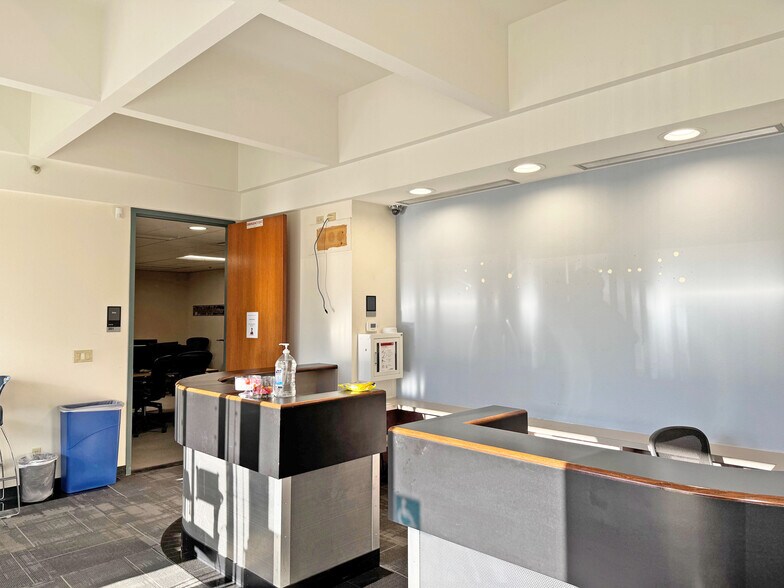 424 Aviation Blvd, Santa Rosa, CA à vendre - Photo intérieure - Image 2 de 10