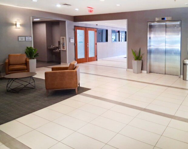 3299 Woodburn Rd, Annandale, VA for lease - Lobby - Image 2 of 12