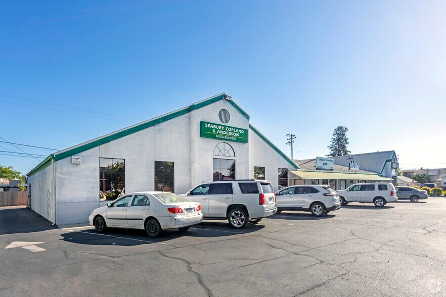 1501 Howard Rd, Madera, CA à louer - Photo du bâtiment - Image 2 de 2