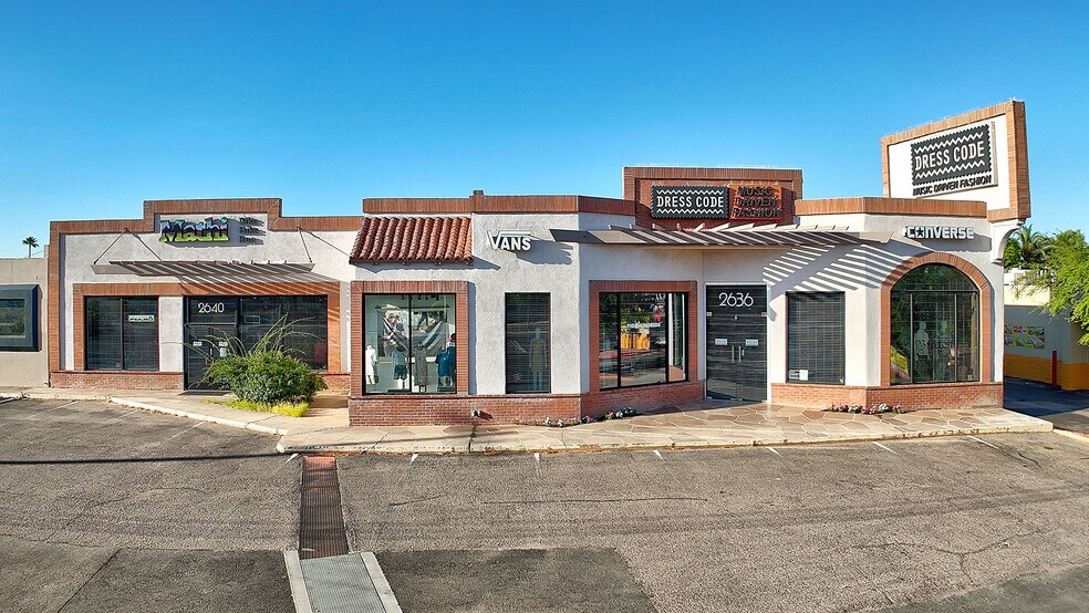 2636-2640 E Broadway Blvd, Tucson, AZ à louer - Photo du bâtiment - Image 3 de 15