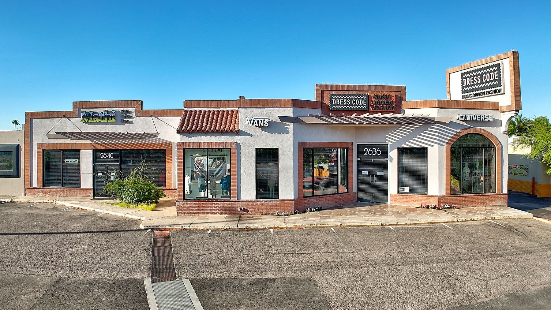2636-2640 E Broadway Blvd, Tucson, AZ à louer Photo du bâtiment- Image 1 de 10